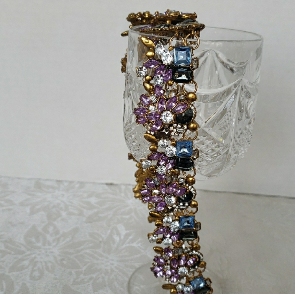 Purple and Gold Necklace with Elegant Design - Picture 5 of 5